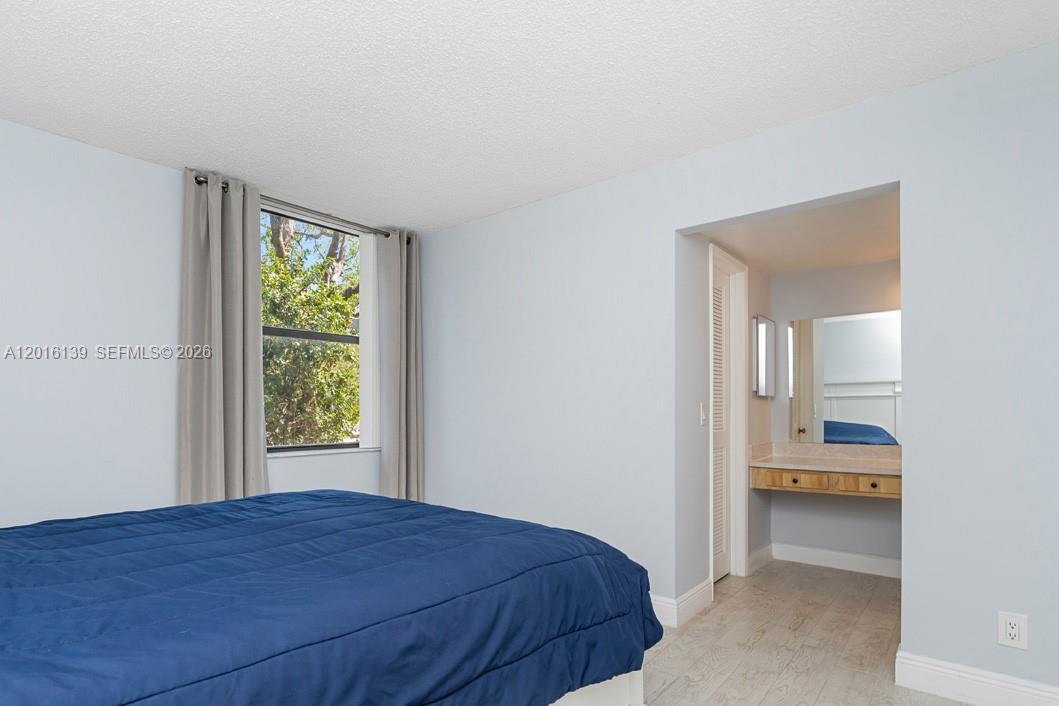 LAVERS RESORT & RACQUET - Residential Lease