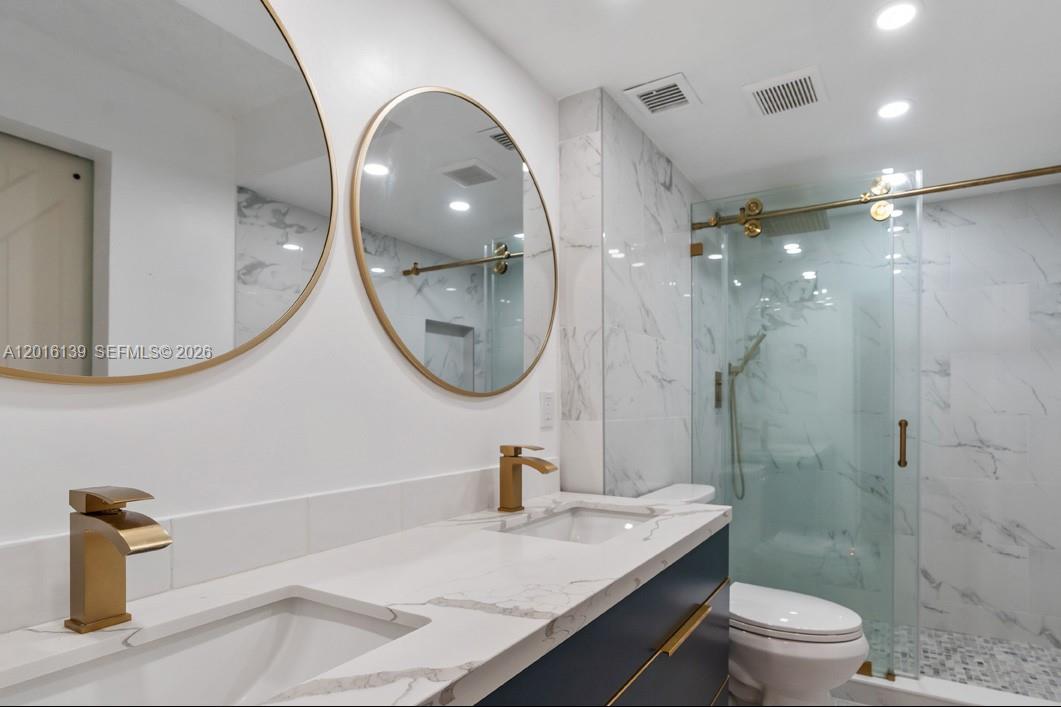 LAVERS RESORT & RACQUET - Residential Lease