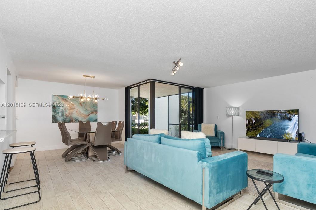 LAVERS RESORT & RACQUET - Residential Lease