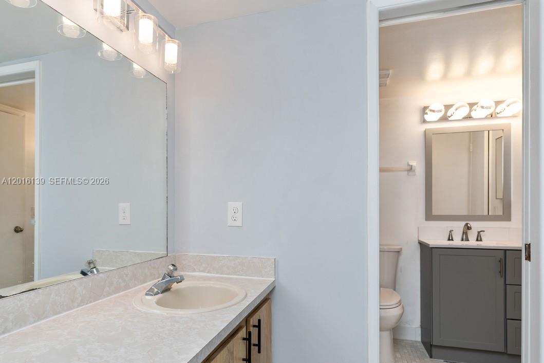 LAVERS RESORT & RACQUET - Residential Lease