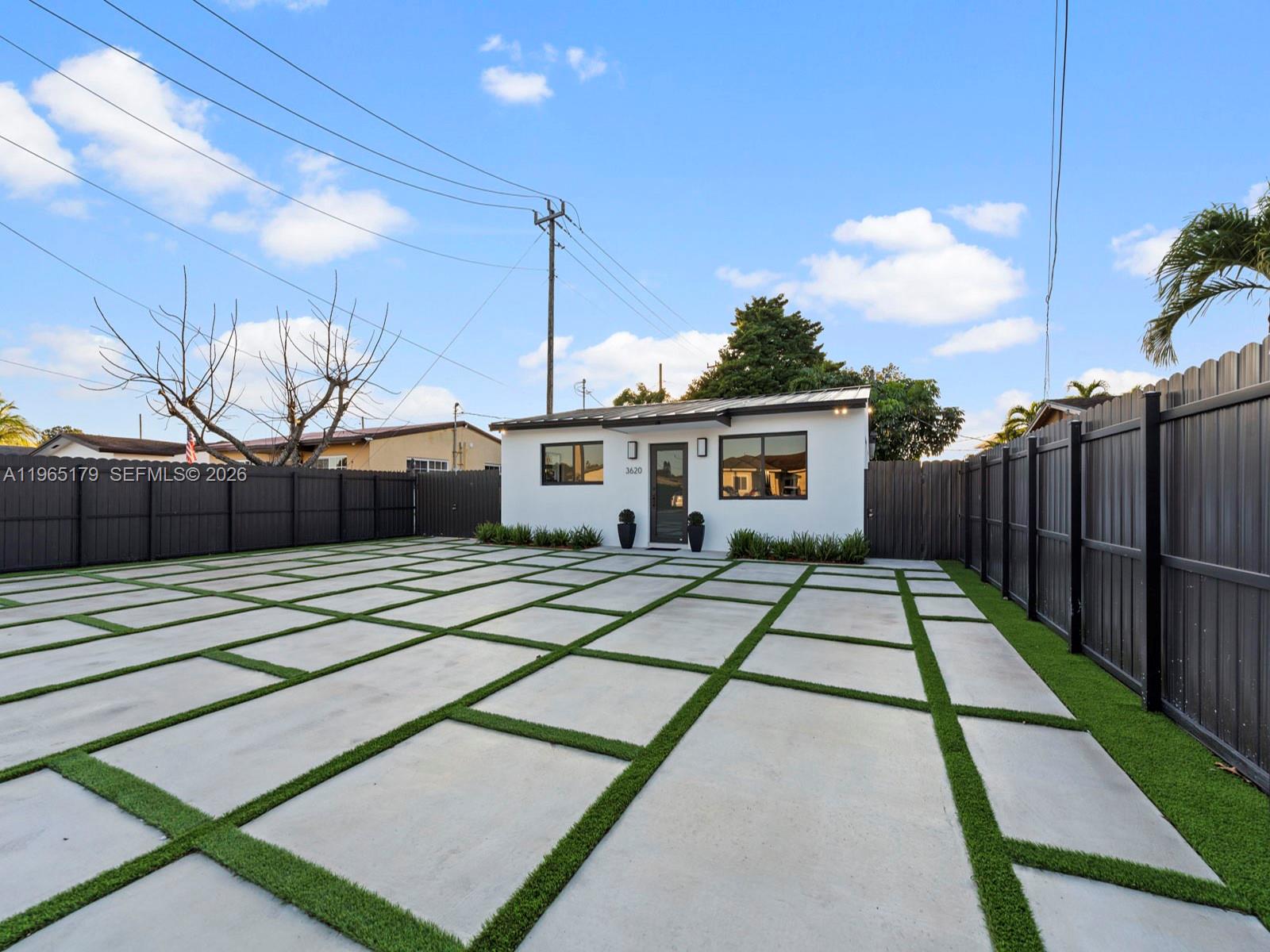 CENTRAL HEIGHTS - Residential