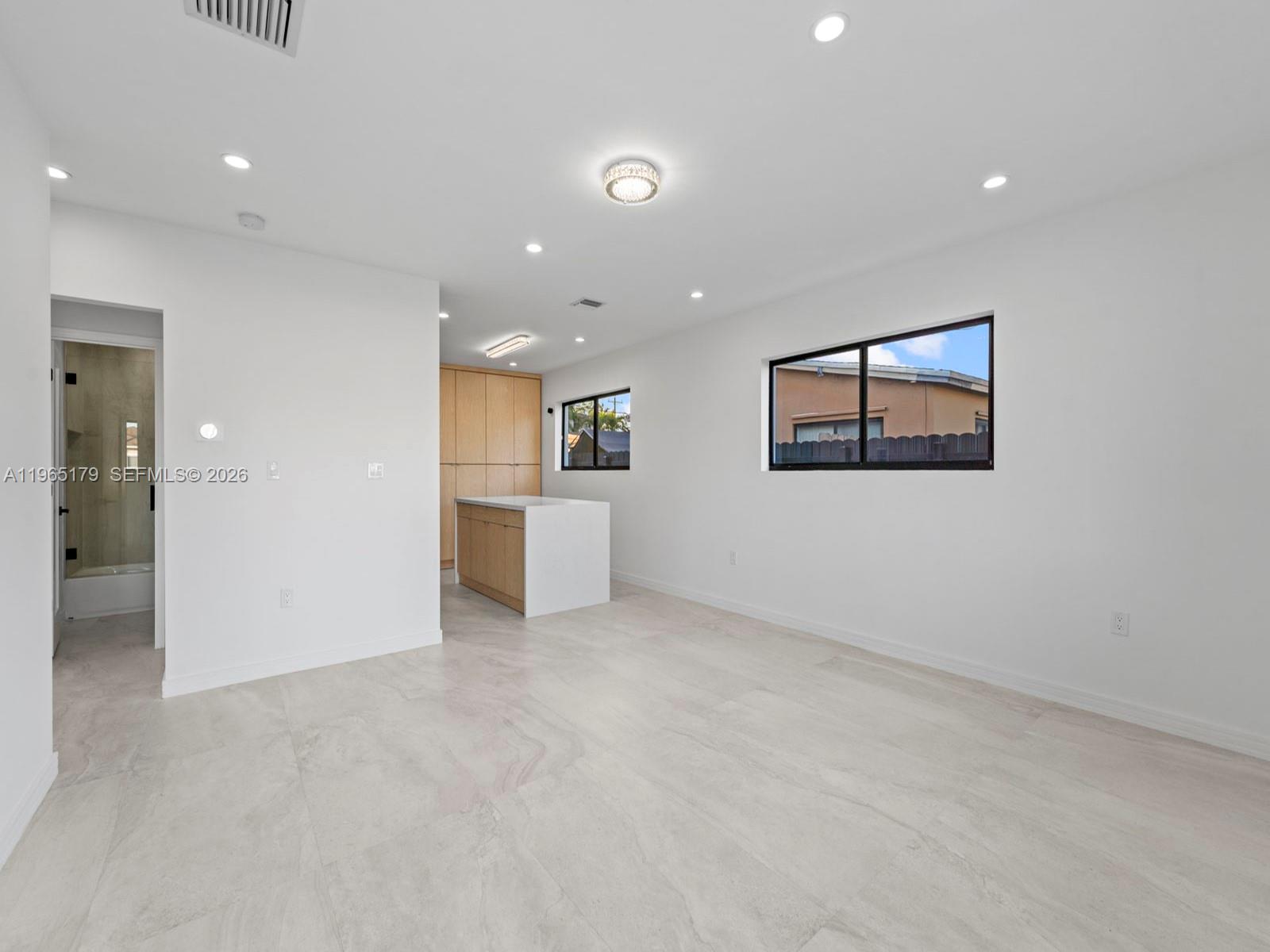 CENTRAL HEIGHTS - Residential