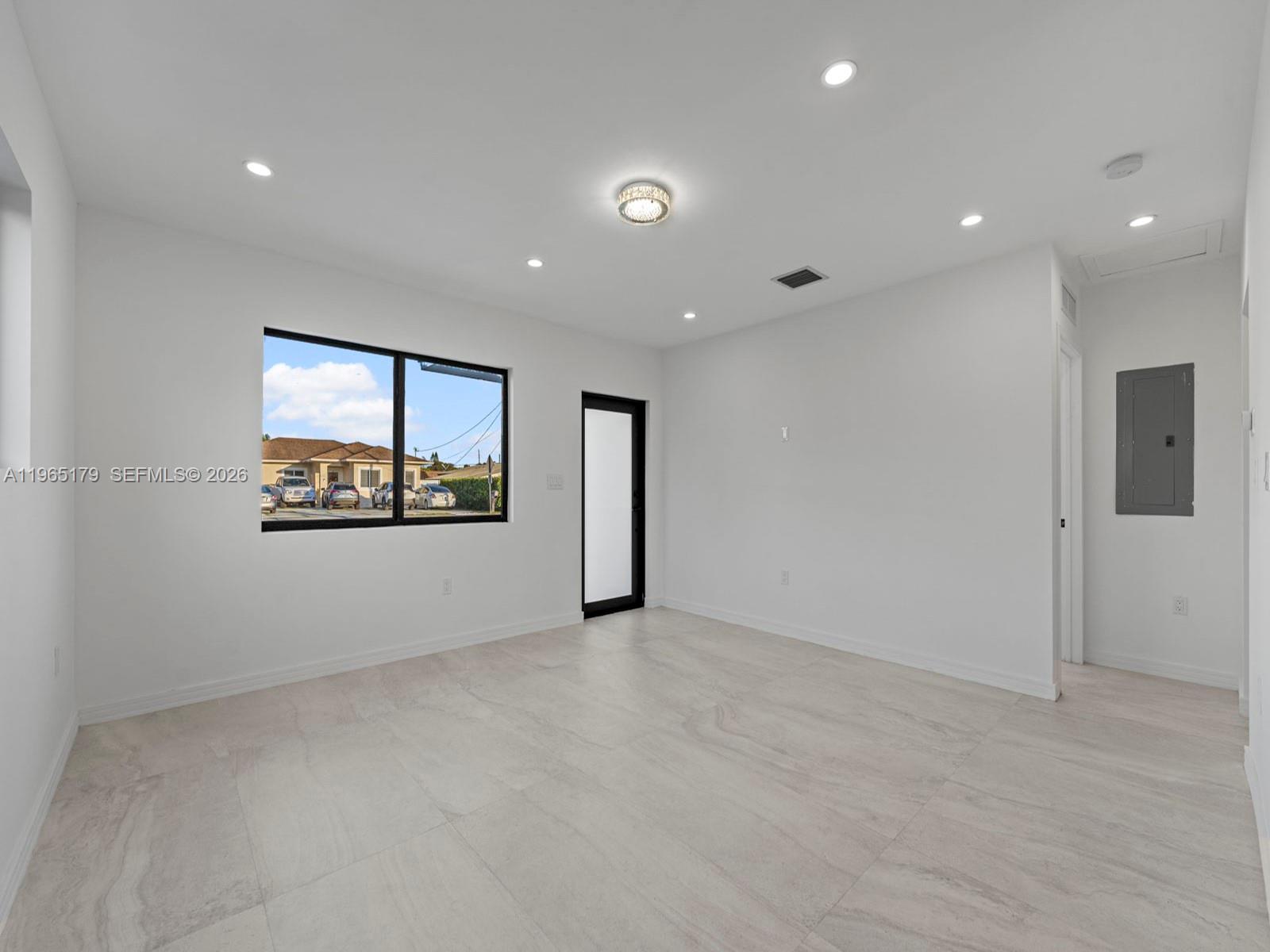 CENTRAL HEIGHTS - Residential