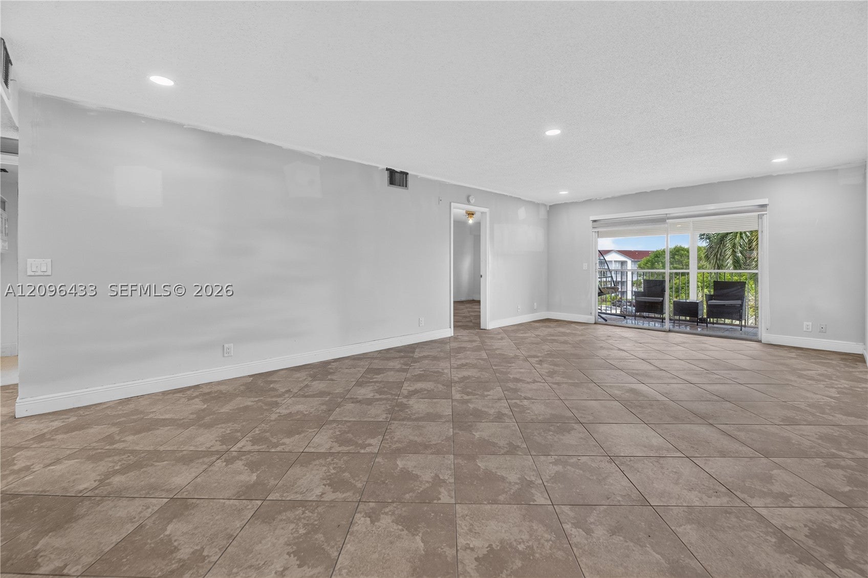 1401 SW 128th Ter 405H