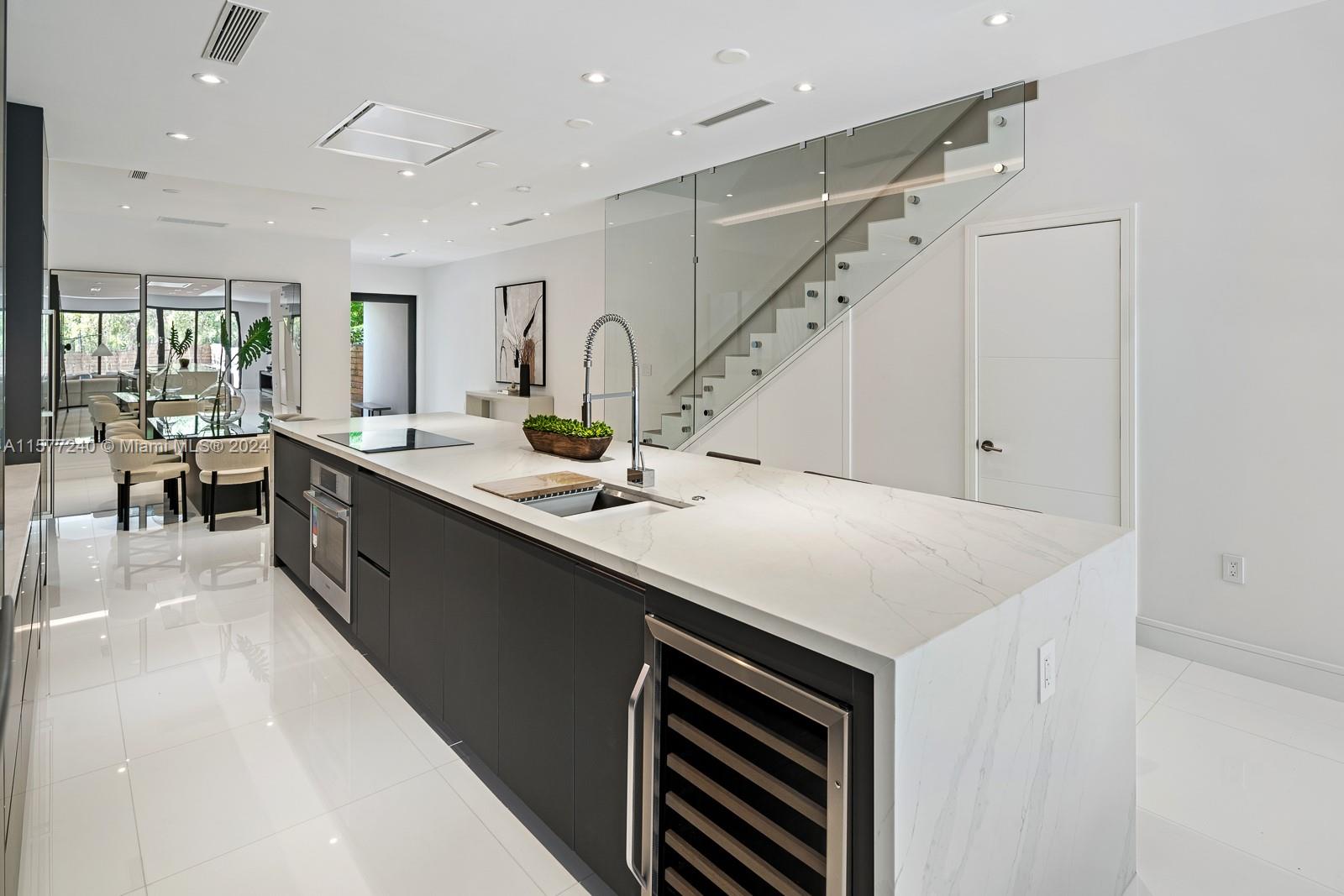 PALM TERRACE - Residential