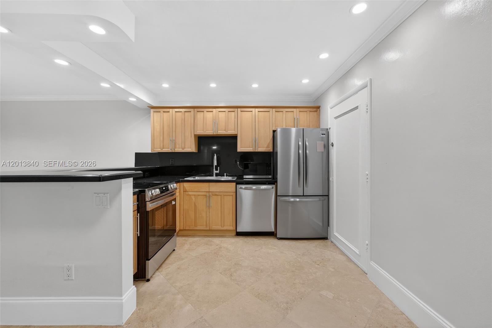 DADELAND CAPRI CONDO - Residential Lease