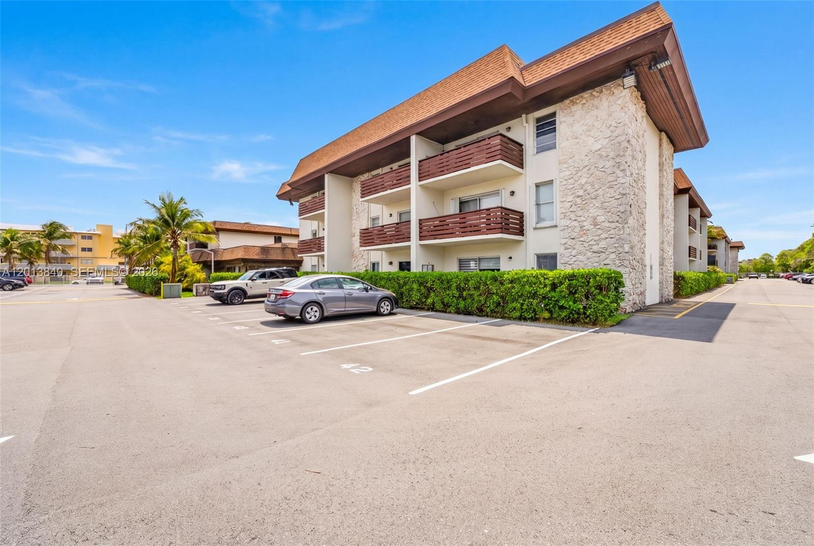 DADELAND CAPRI CONDO - Residential Lease
