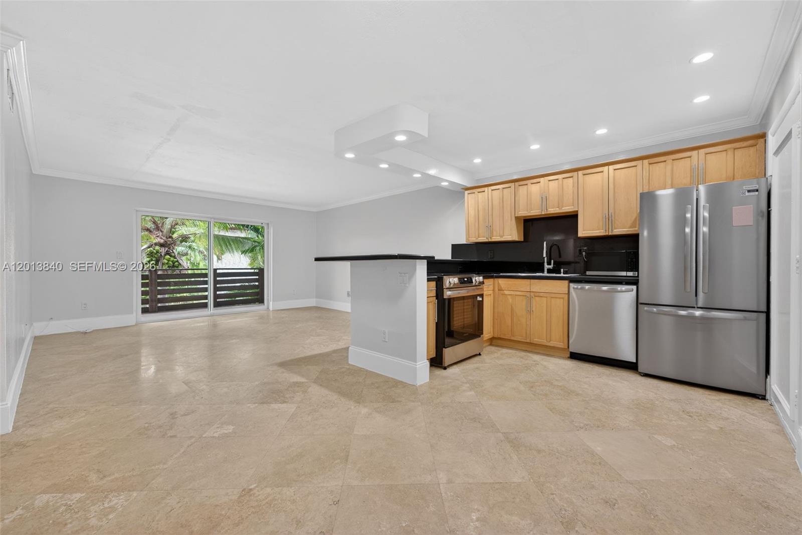 DADELAND CAPRI CONDO - Residential Lease