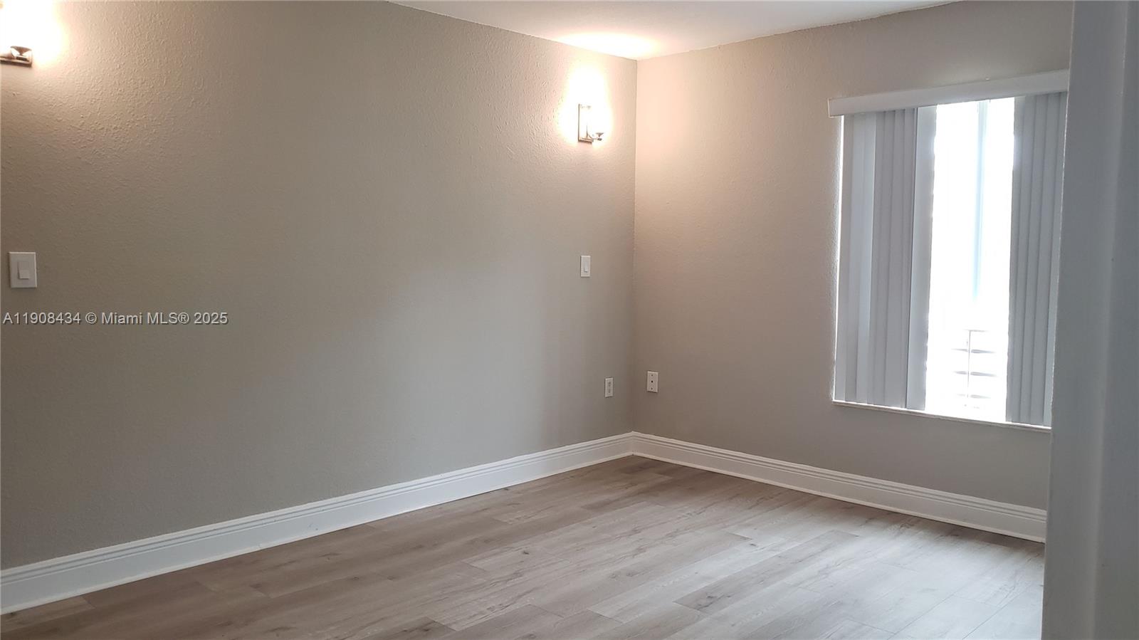 DORAL GARDENS II CONDO - Residential Lease