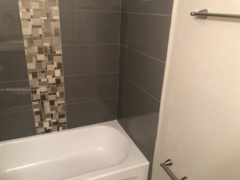 DORAL GARDENS II CONDO - Residential Lease