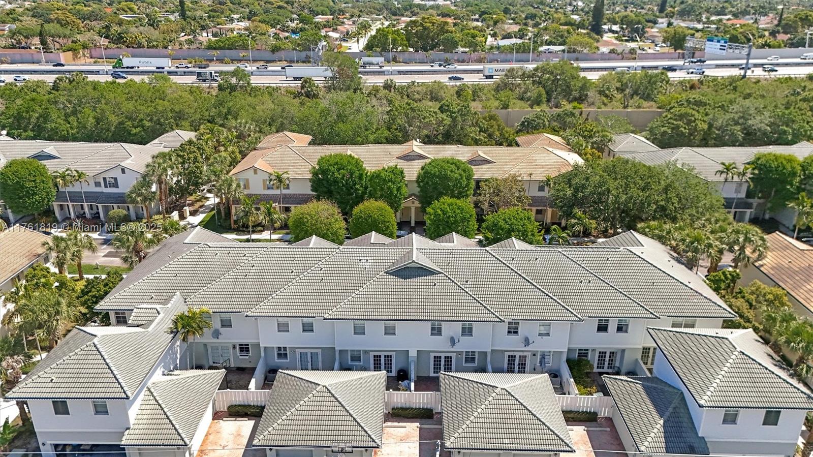 FAIRFIELD GARDENS - Residential