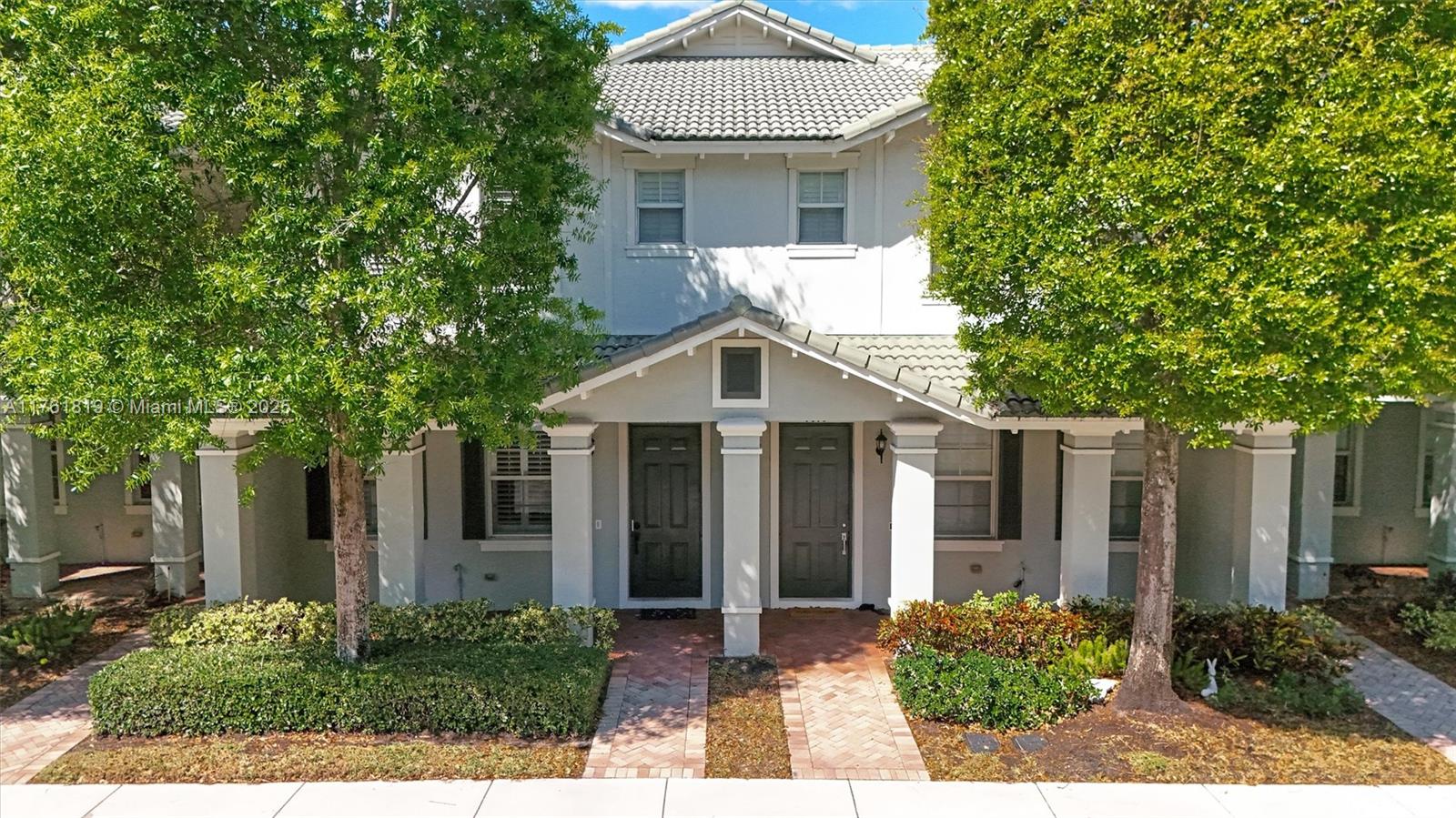 FAIRFIELD GARDENS - Residential