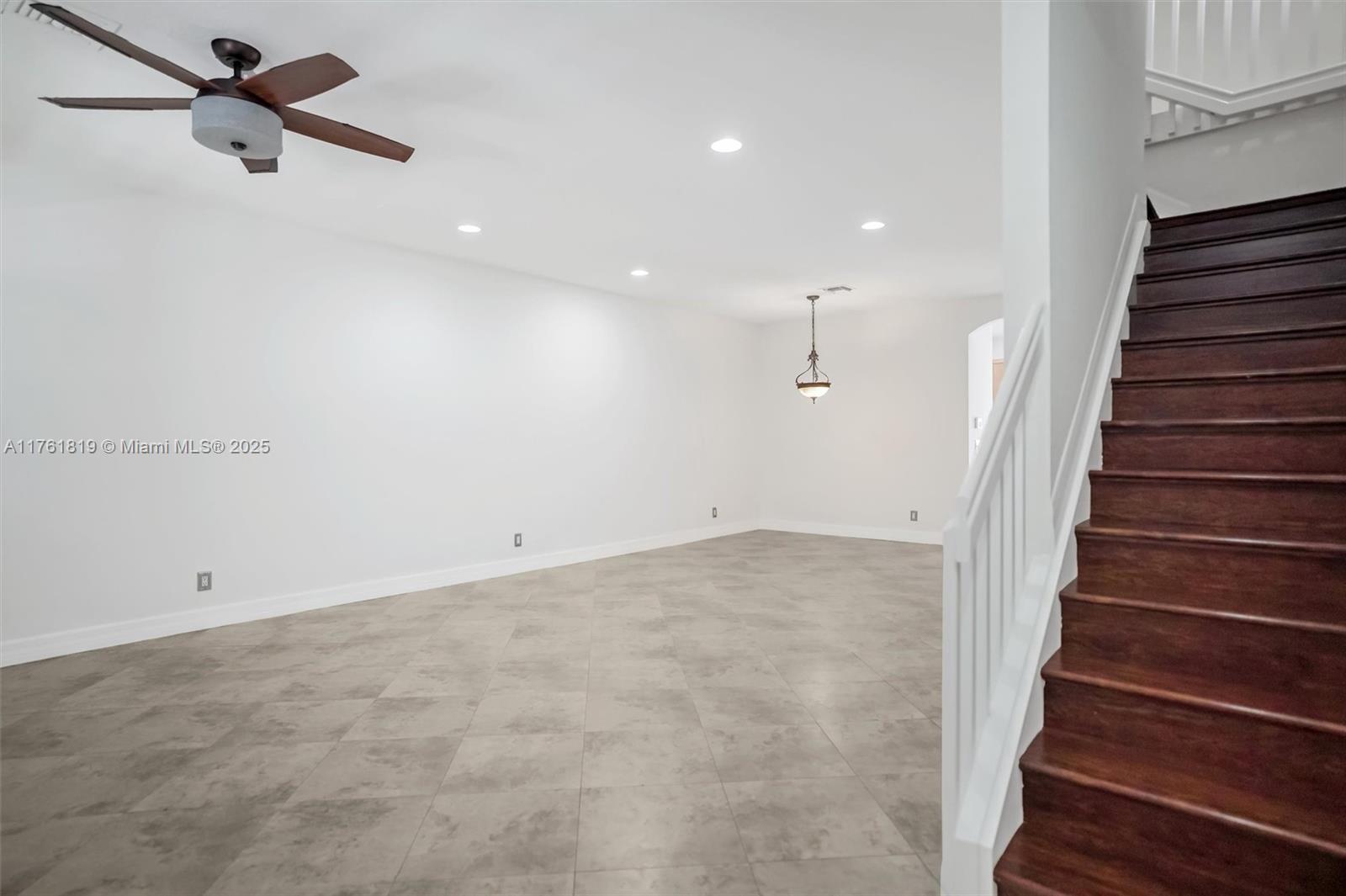 FAIRFIELD GARDENS - Residential