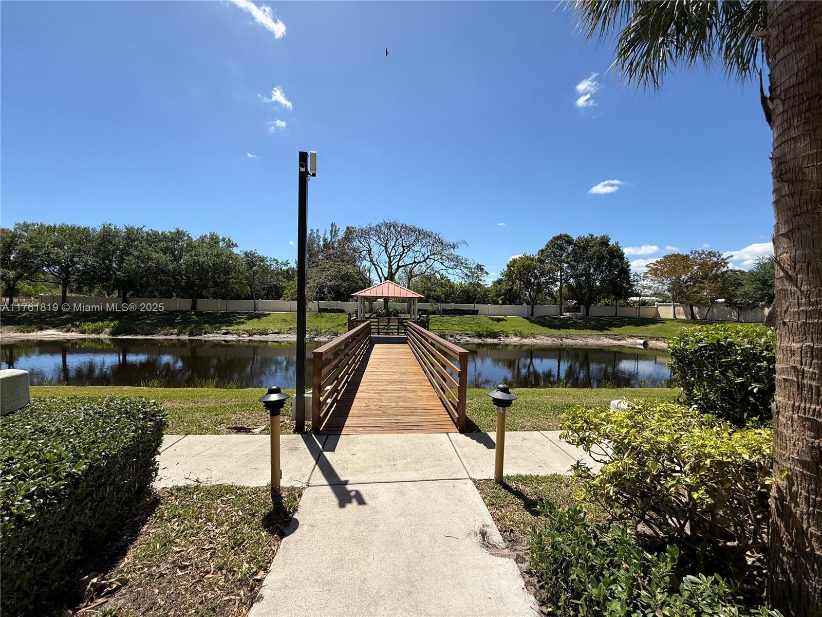 FAIRFIELD GARDENS - Residential