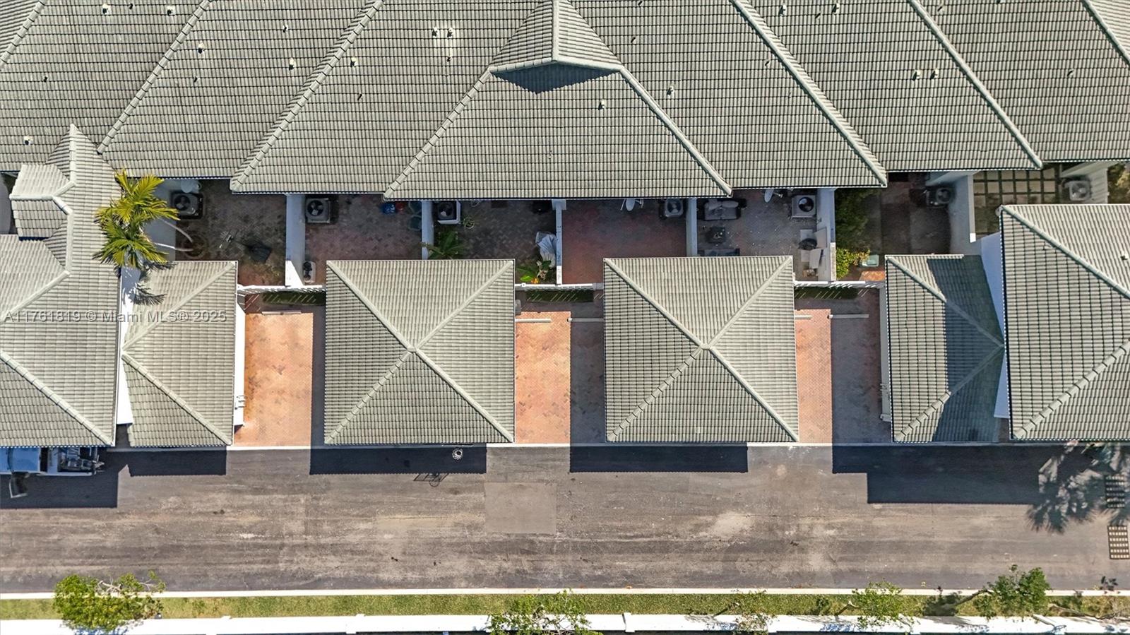 FAIRFIELD GARDENS - Residential