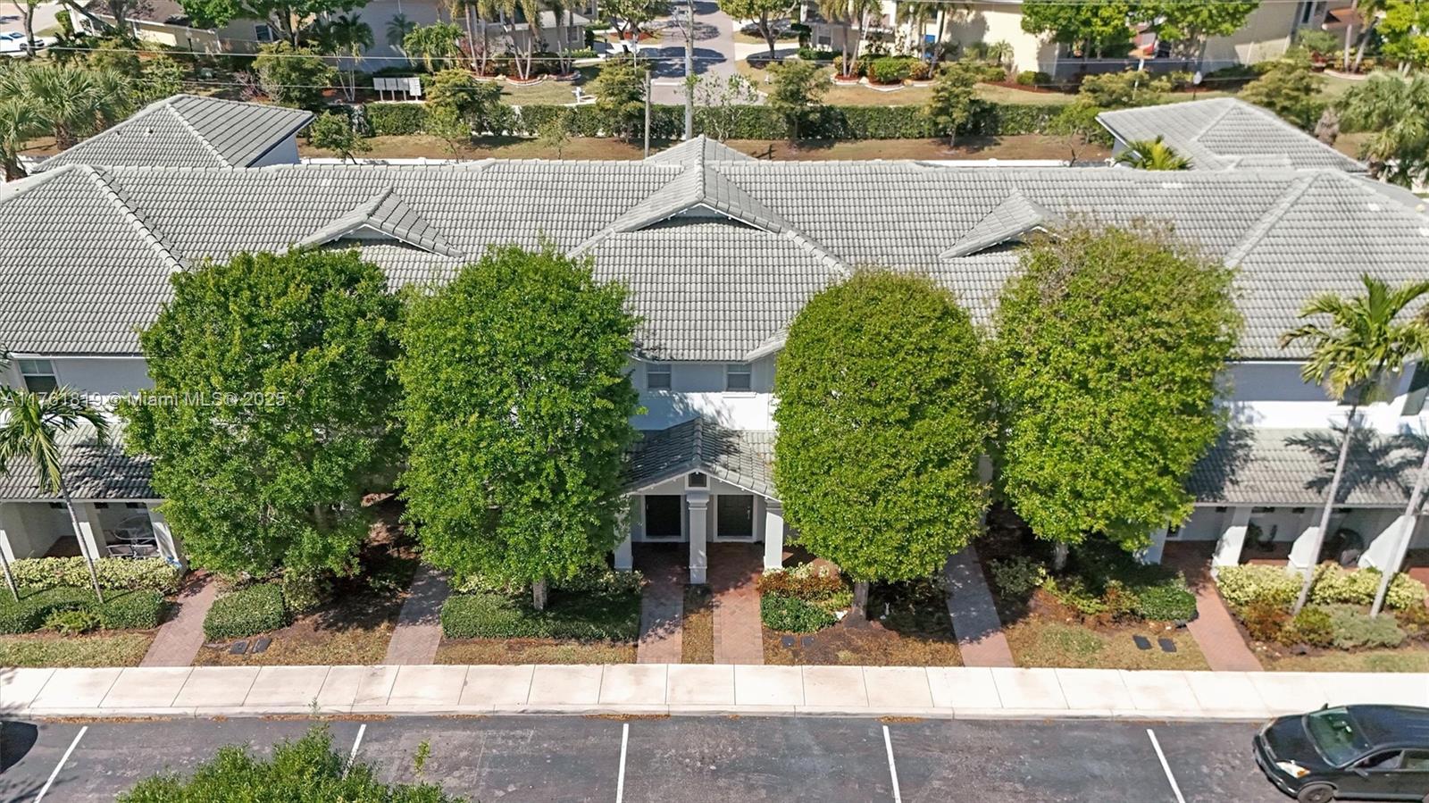 FAIRFIELD GARDENS - Residential