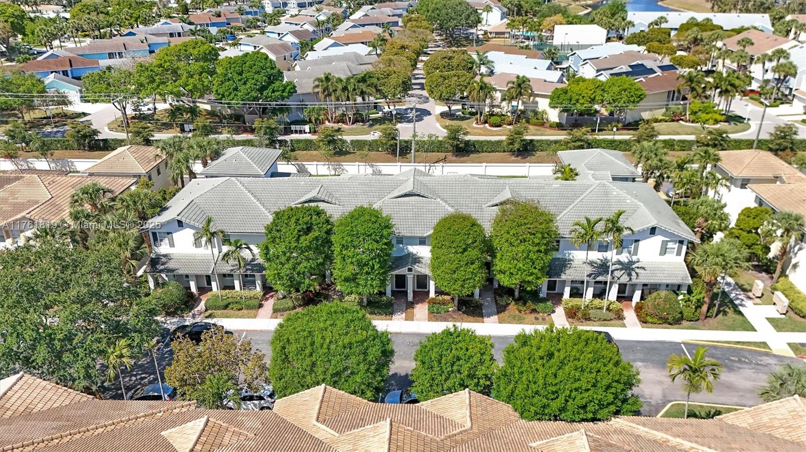 FAIRFIELD GARDENS - Residential