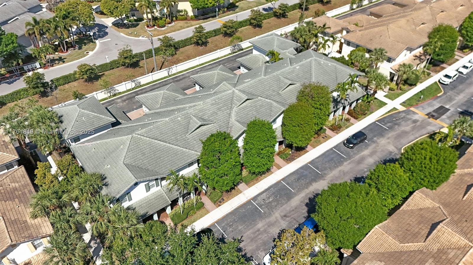 FAIRFIELD GARDENS - Residential