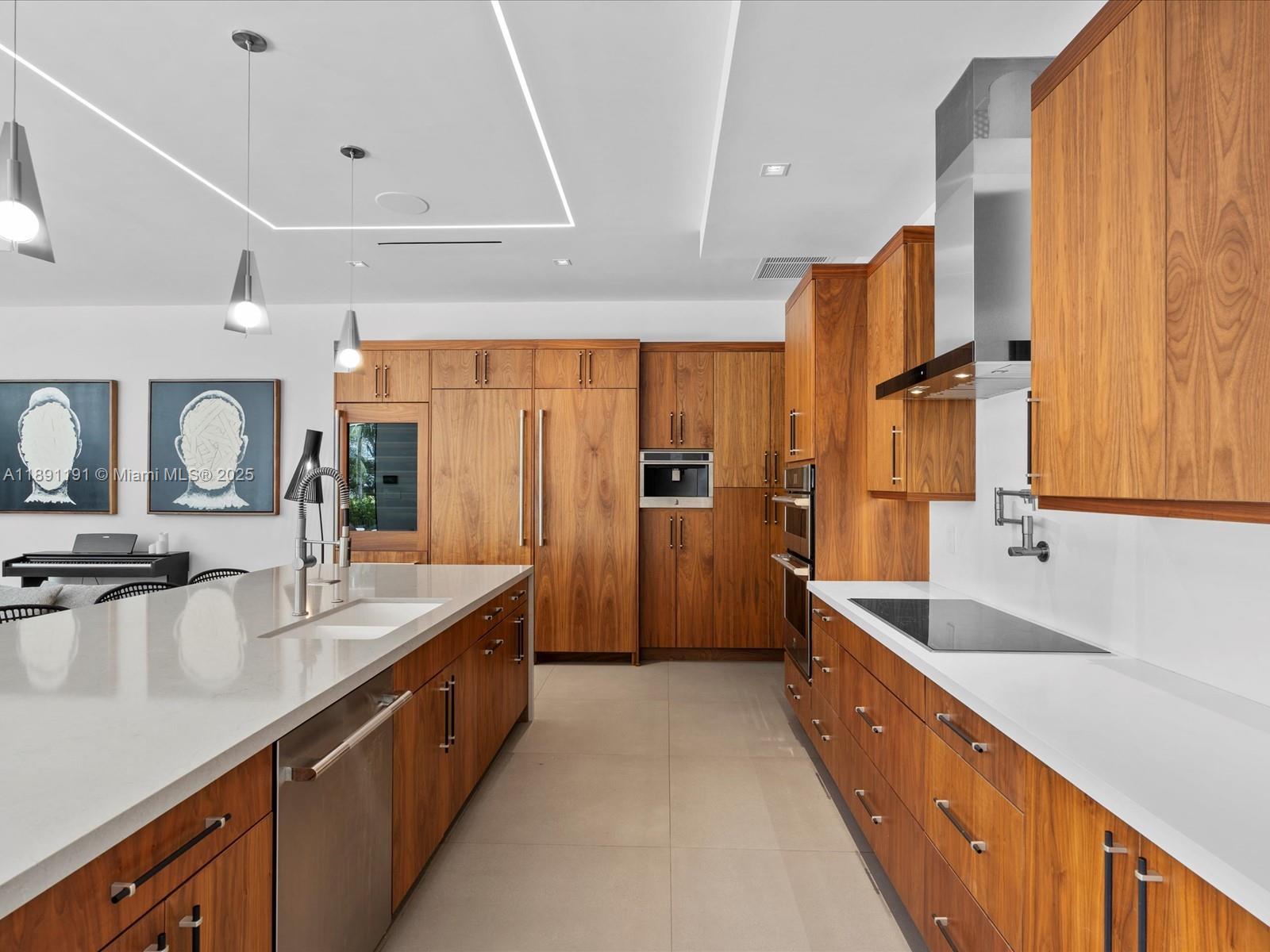 LAUDERDALE HARBORS SECTIO - Residential