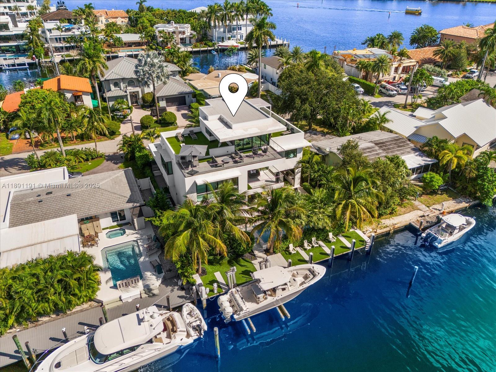 LAUDERDALE HARBORS SECTIO - Residential