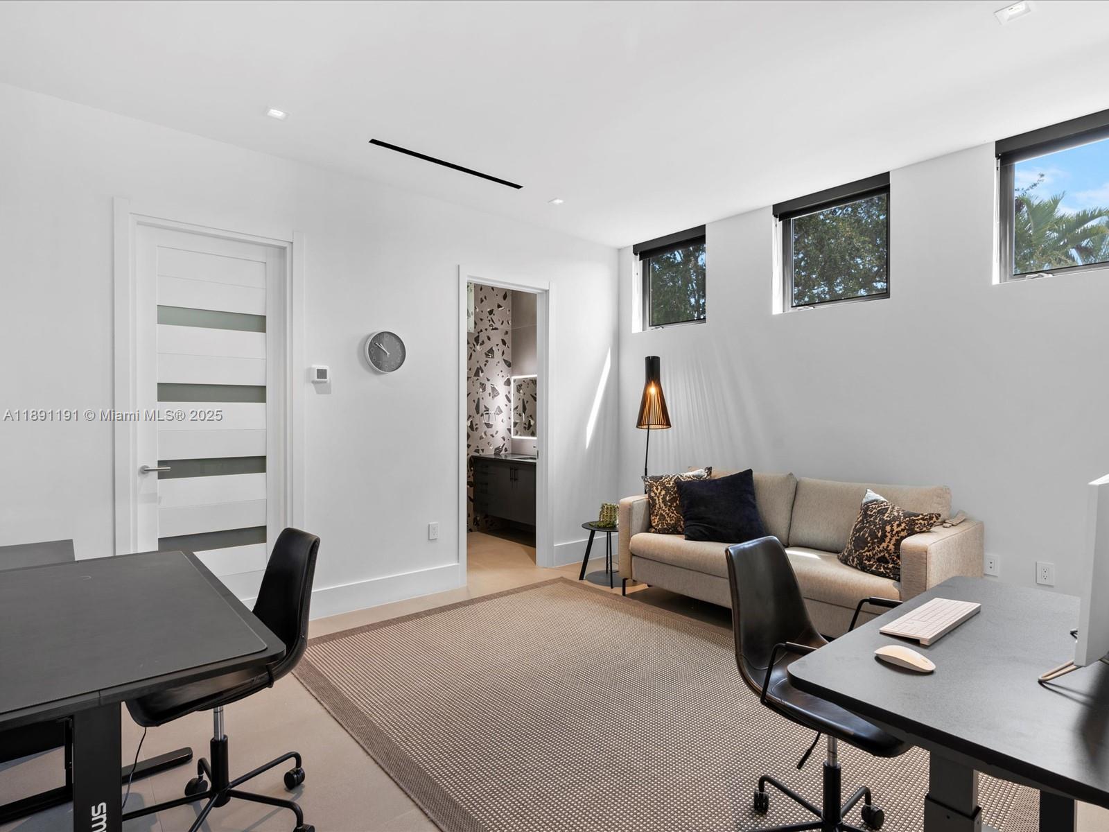 LAUDERDALE HARBORS SECTIO - Residential
