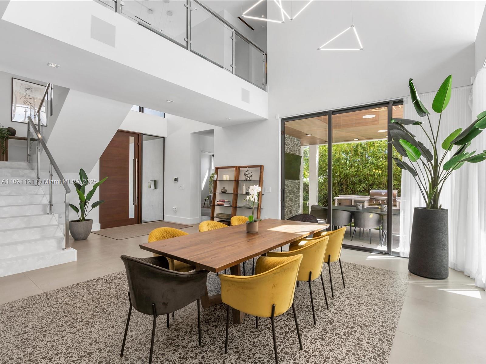 LAUDERDALE HARBORS SECTIO - Residential