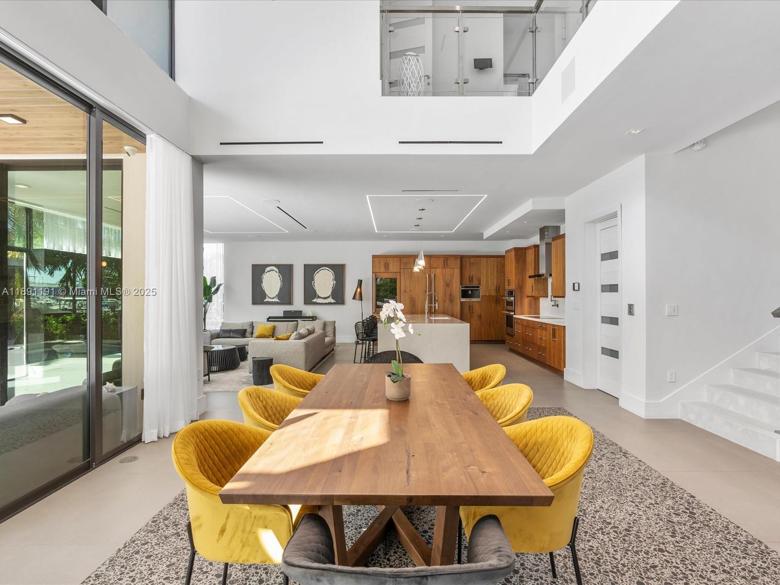 LAUDERDALE HARBORS SECTIO - Residential