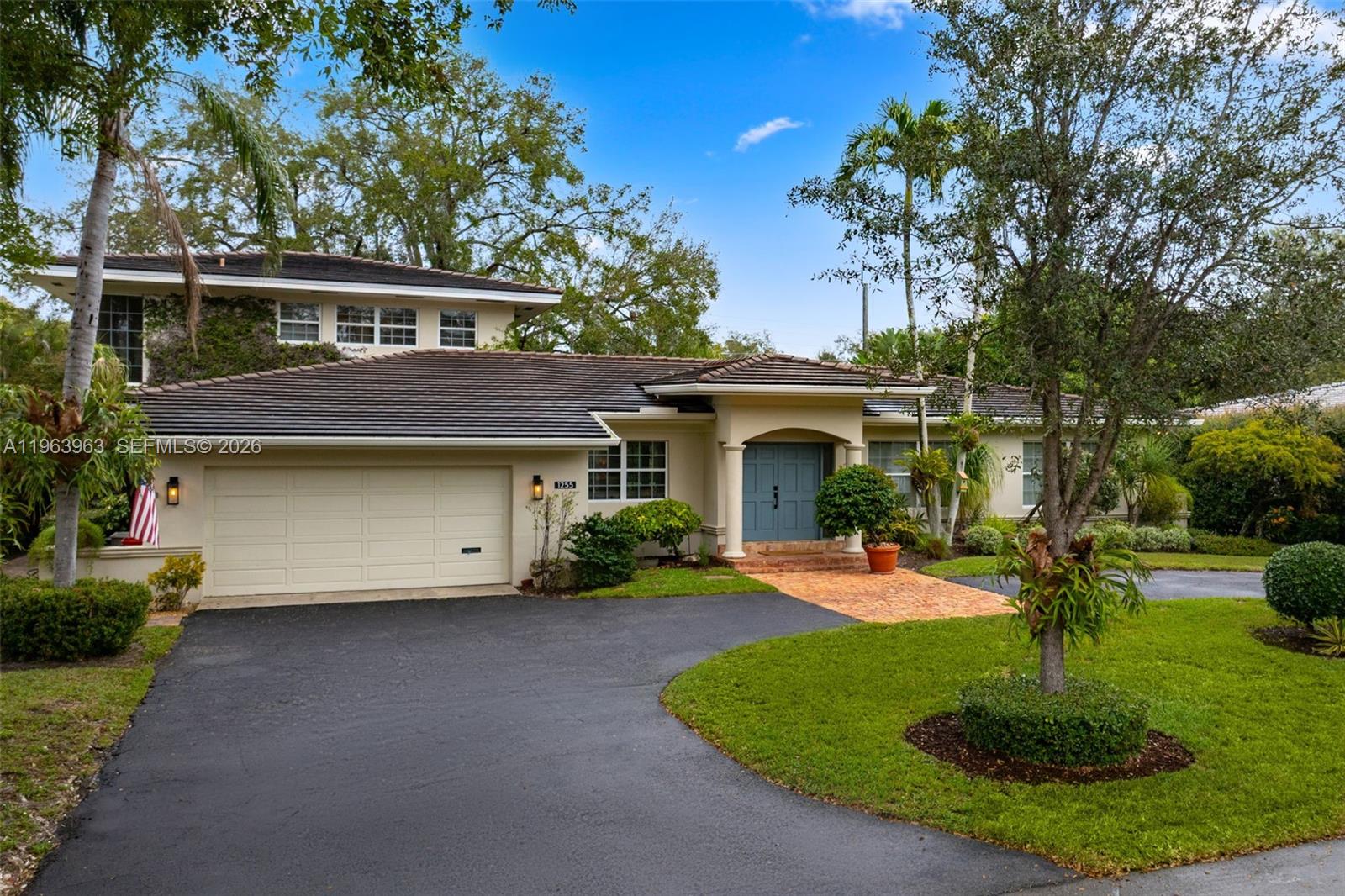 CORAL GABLES COUNTRY CLUB - Residential