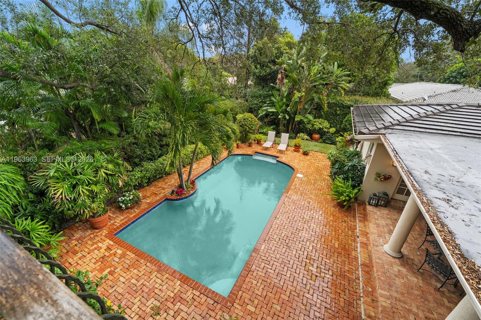 CORAL GABLES COUNTRY CLUB - Residential