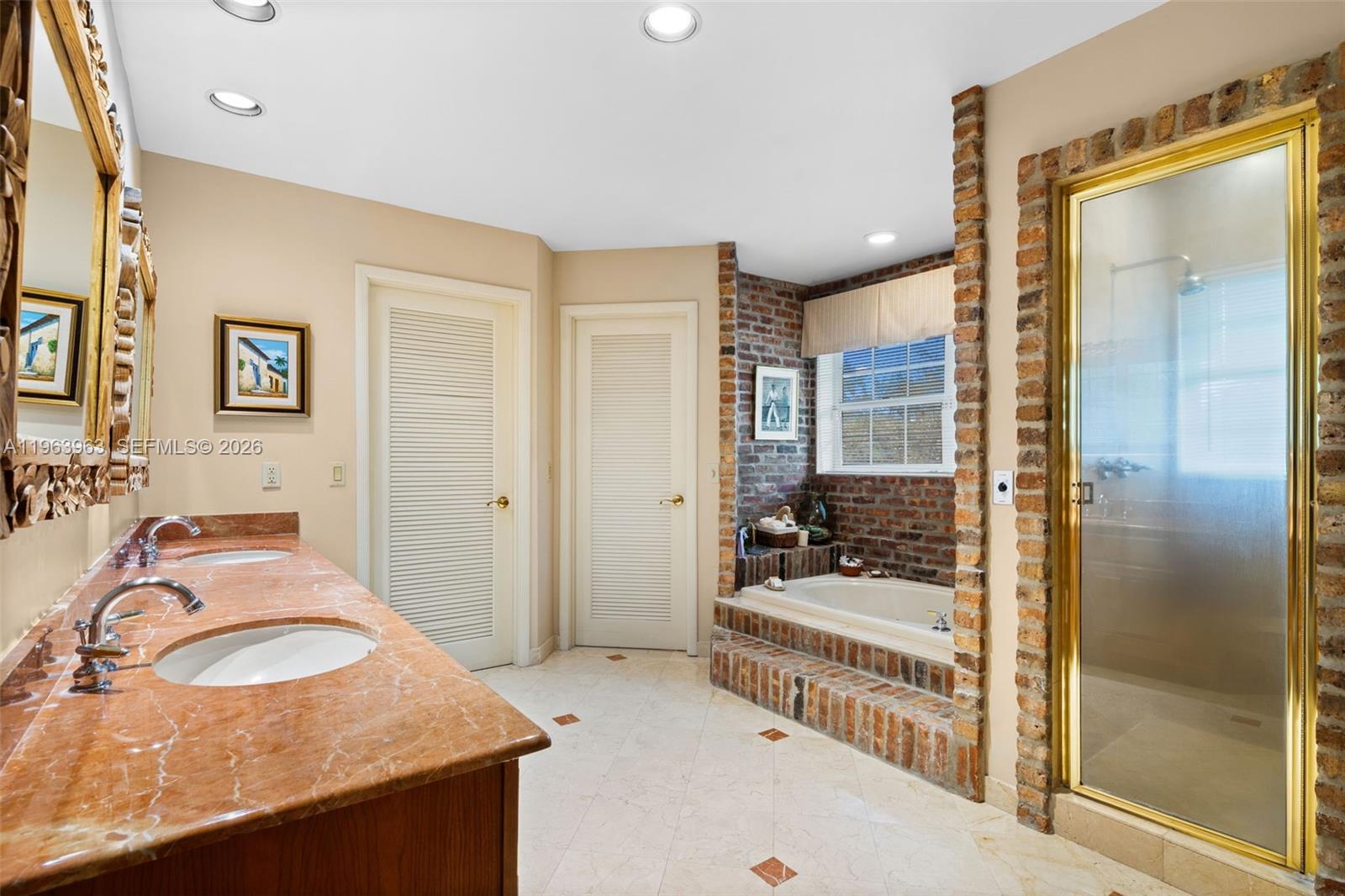 CORAL GABLES COUNTRY CLUB - Residential