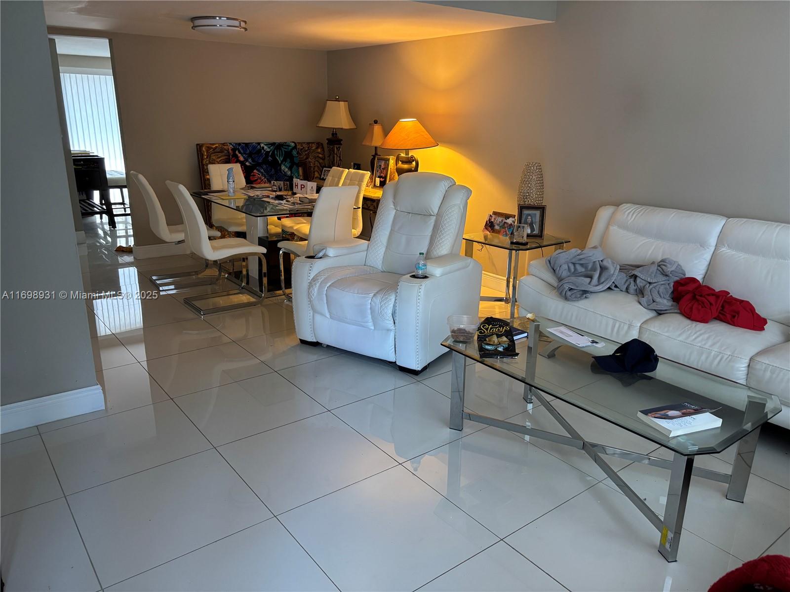 10806 N Kendall Dr P-26