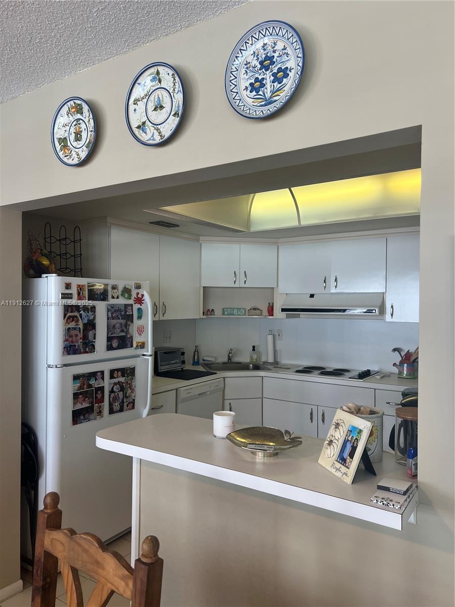 GALT OCEAN CLUB CONDO - Residential Lease