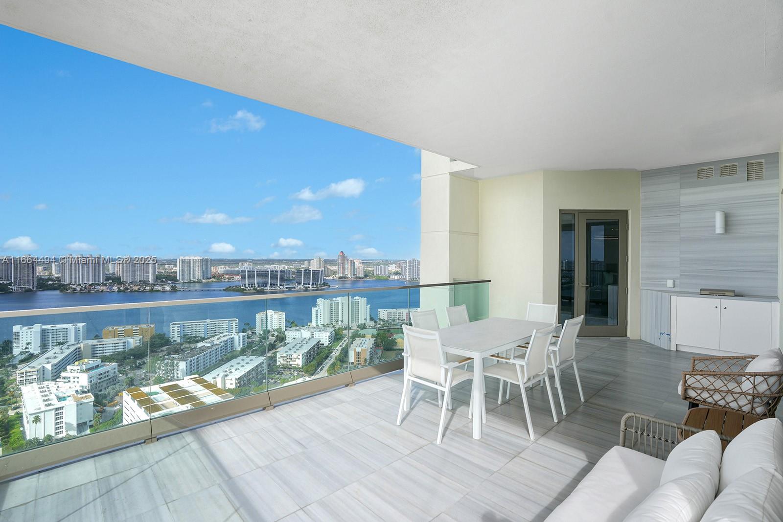 NORTH BISCAYNE BEACH AMEN - Residential