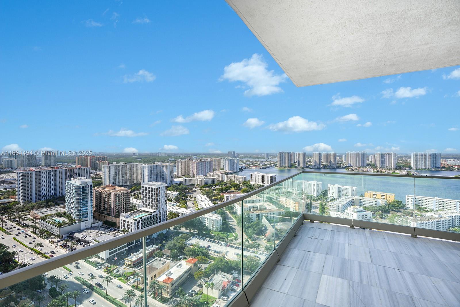 NORTH BISCAYNE BEACH AMEN - Residential