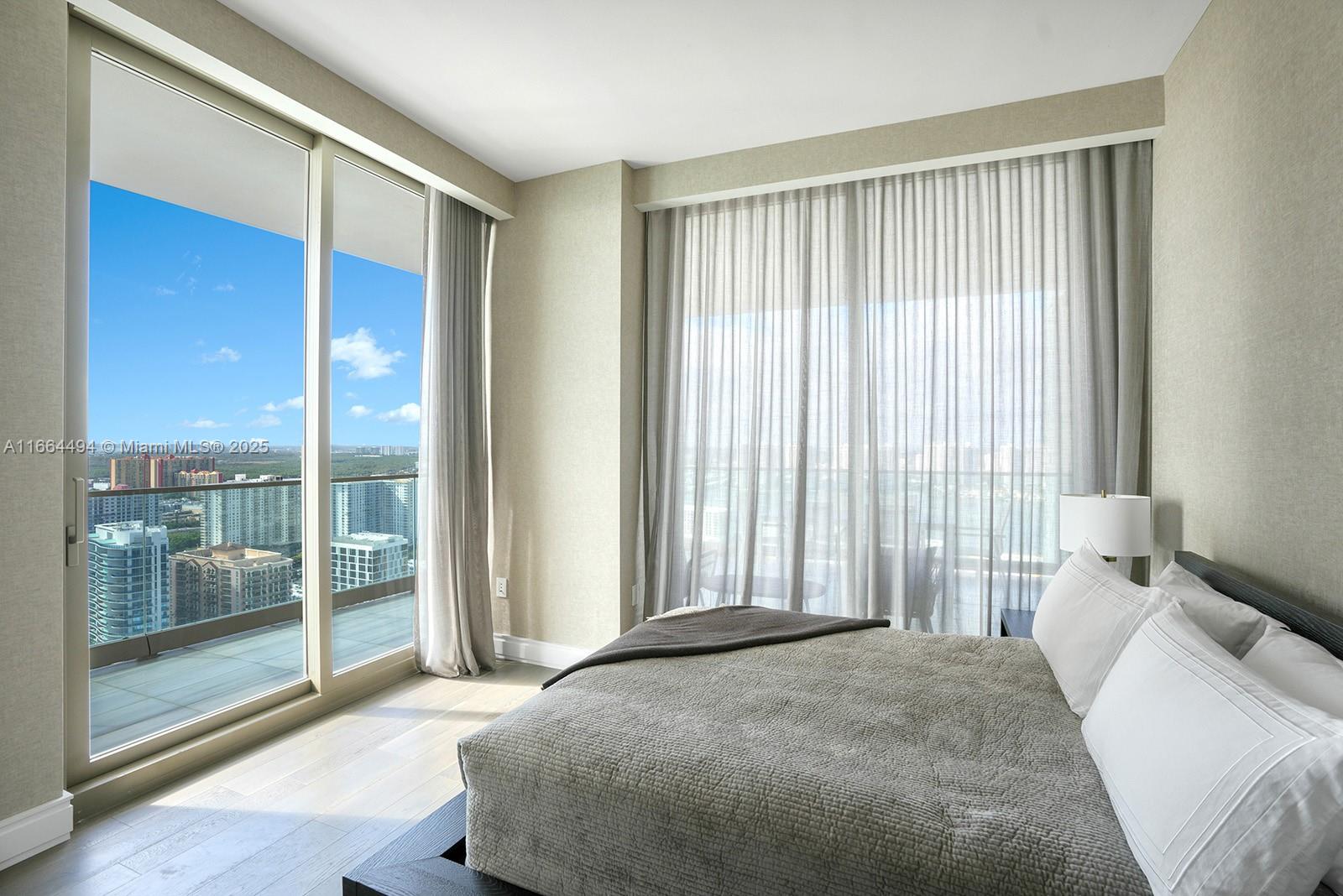 NORTH BISCAYNE BEACH AMEN - Residential