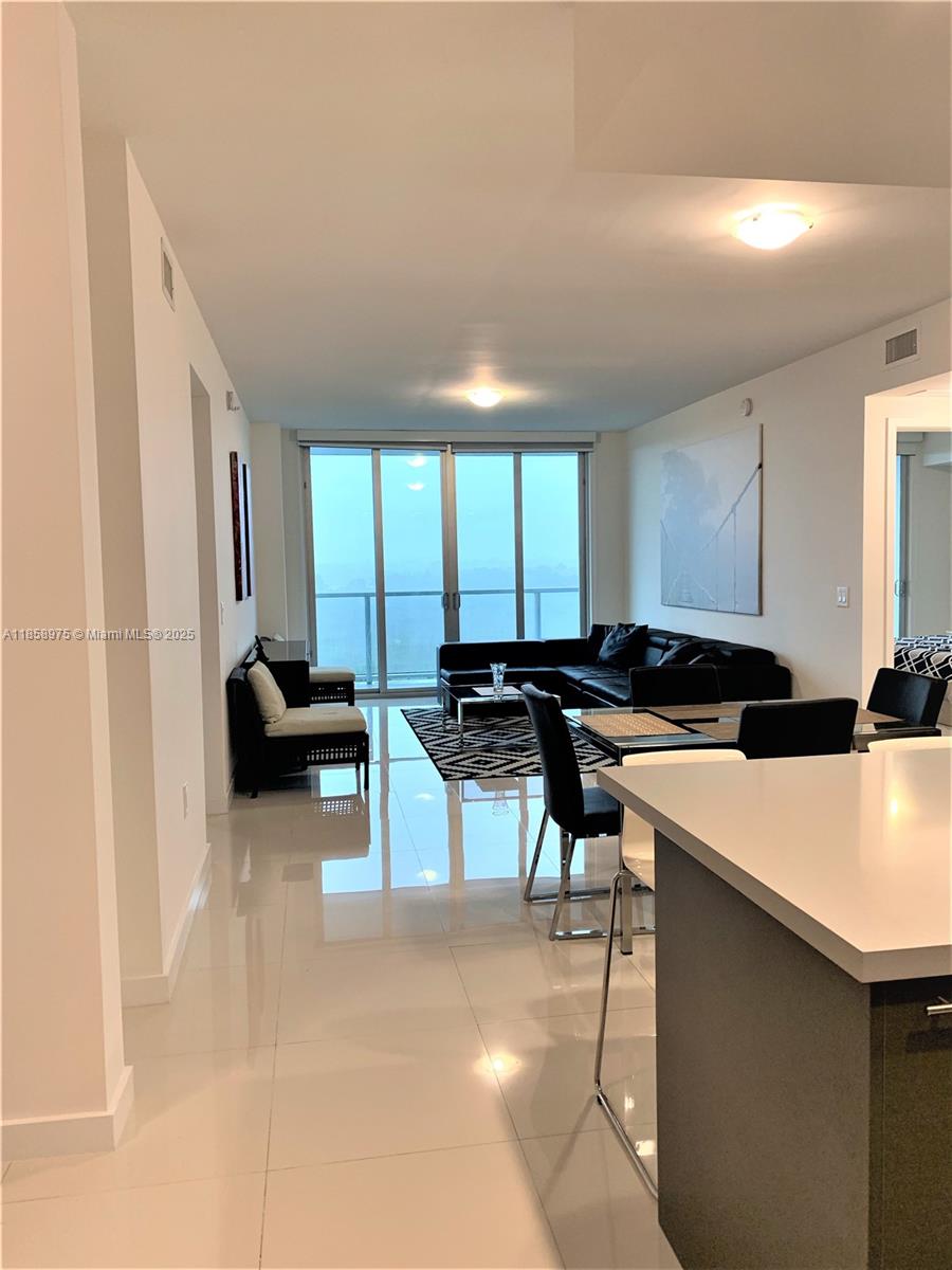 GRAND BAY COMMONS SOUTH - Residential