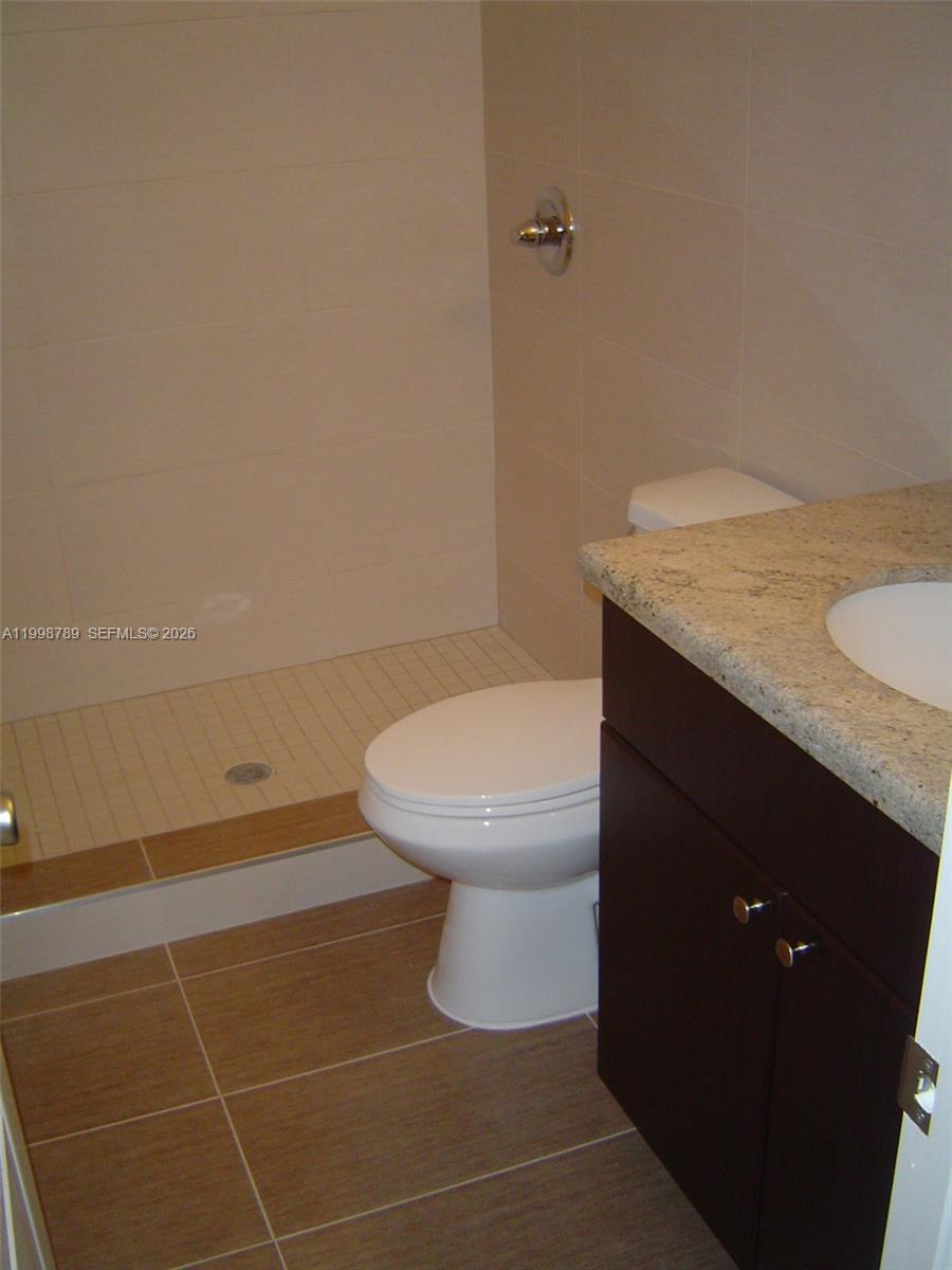 LAWRENCE EST LAND COS SUB - Residential Lease