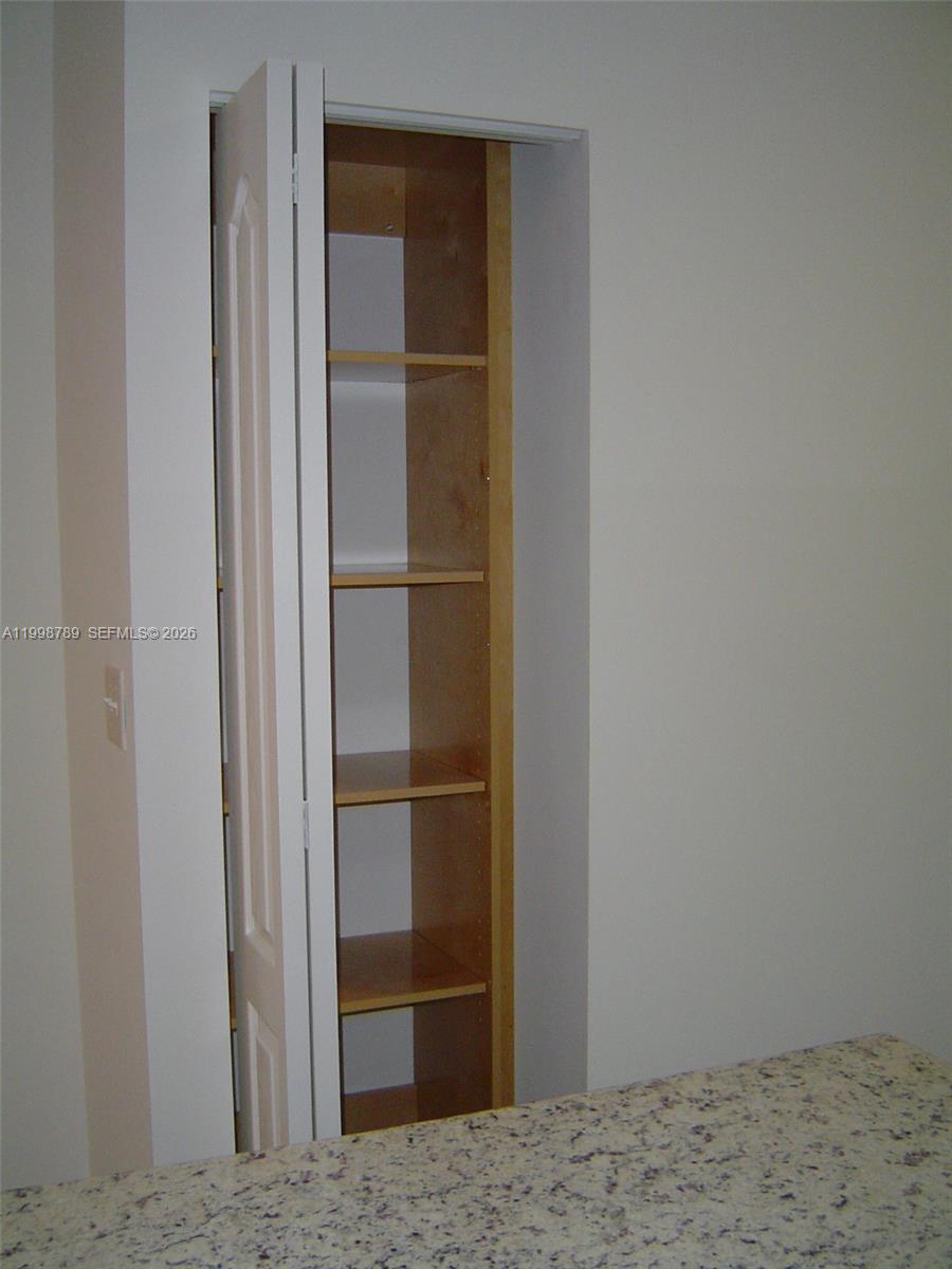 LAWRENCE EST LAND COS SUB - Residential Lease