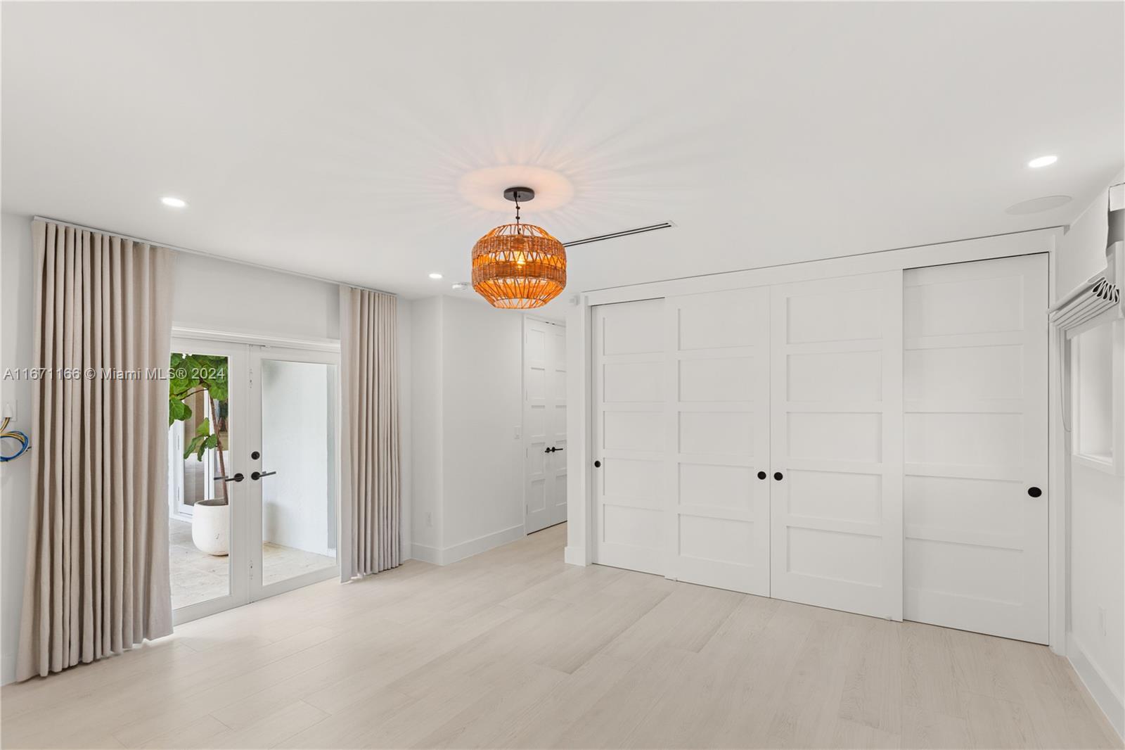 KINGS BAY SUB - Residential