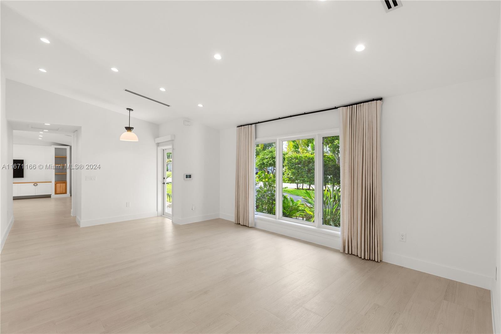 KINGS BAY SUB - Residential