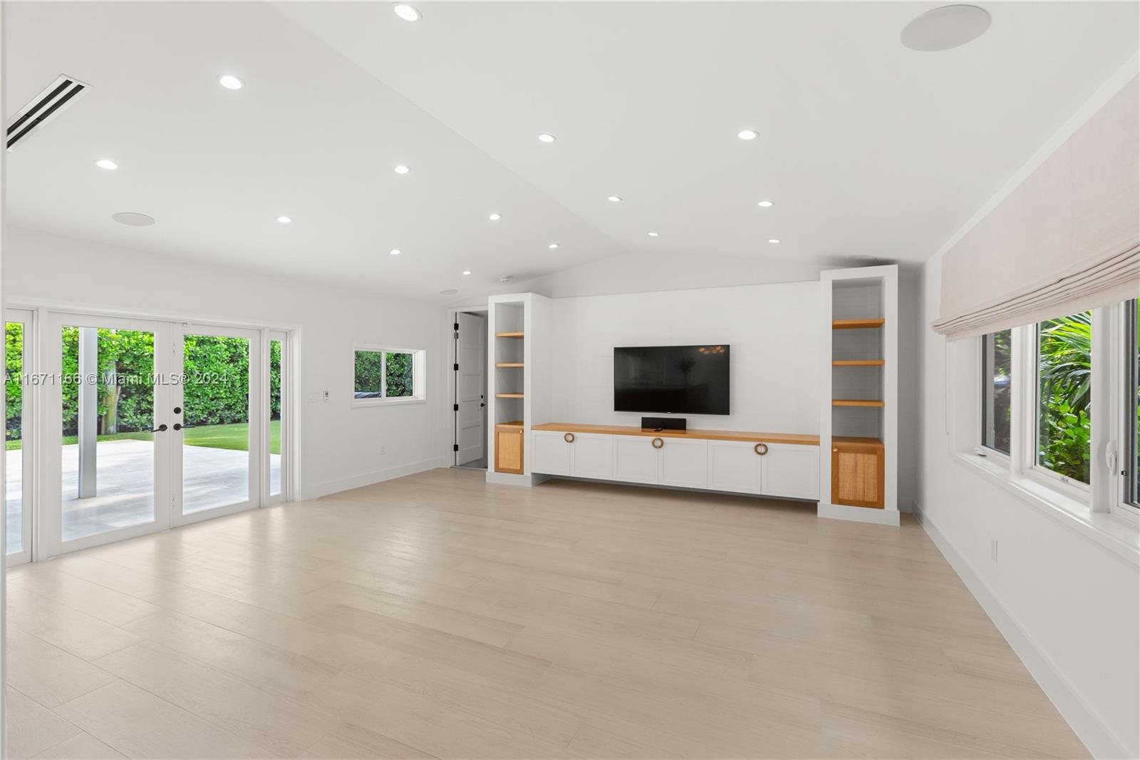 KINGS BAY SUB - Residential