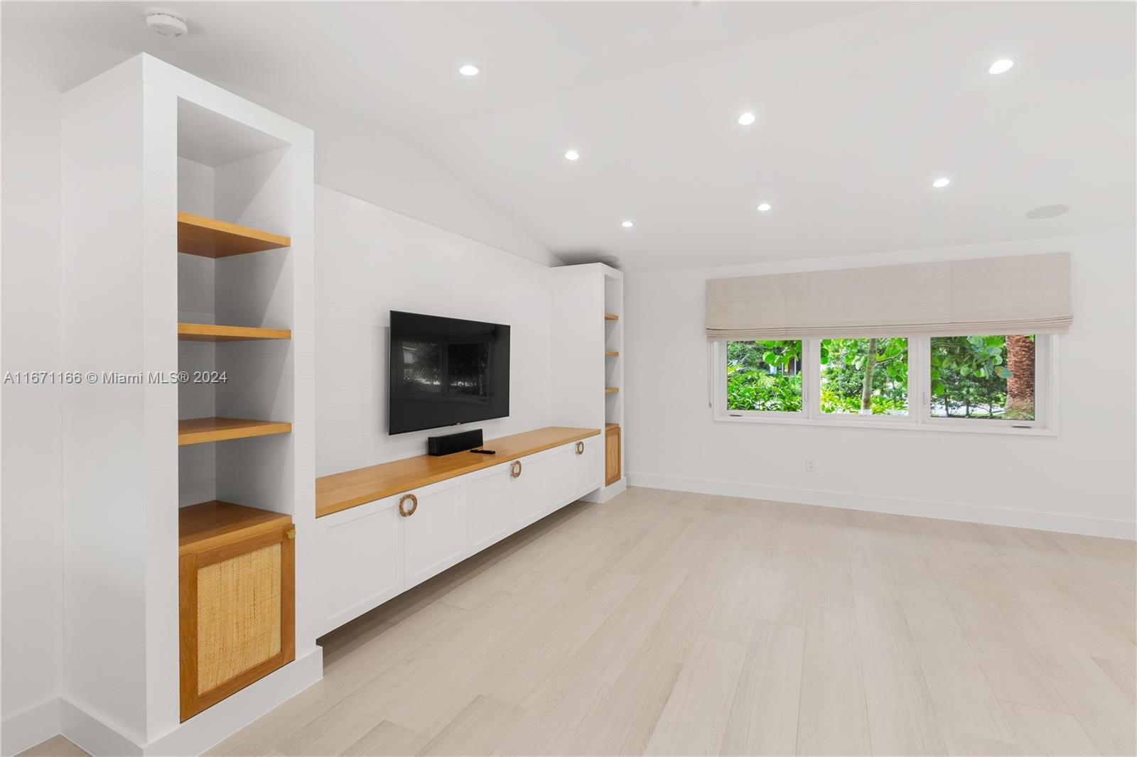 KINGS BAY SUB - Residential