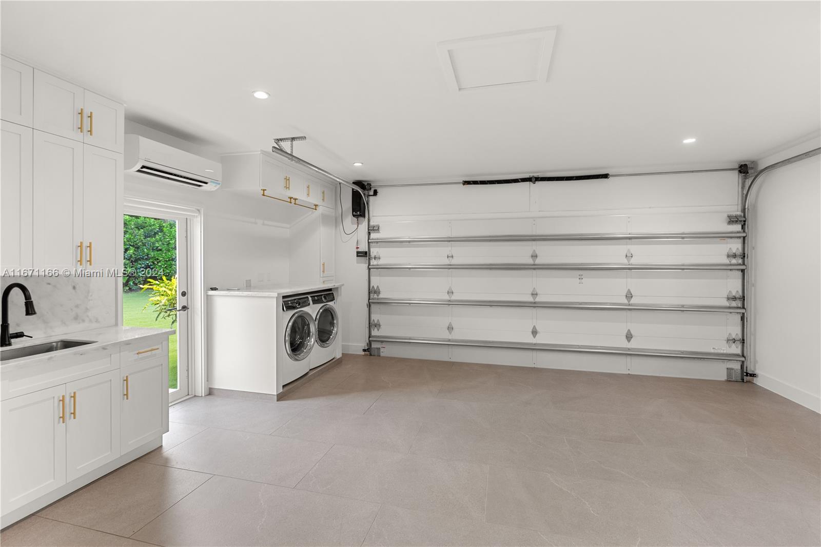 KINGS BAY SUB - Residential