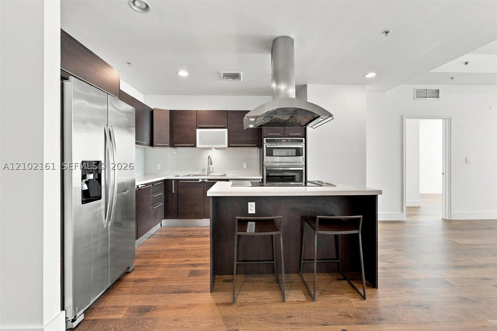 7928 East Dr 702