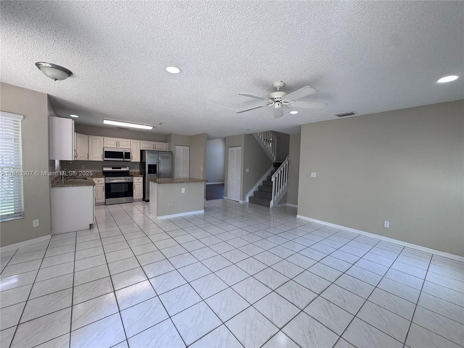 7228 Davit Cir
