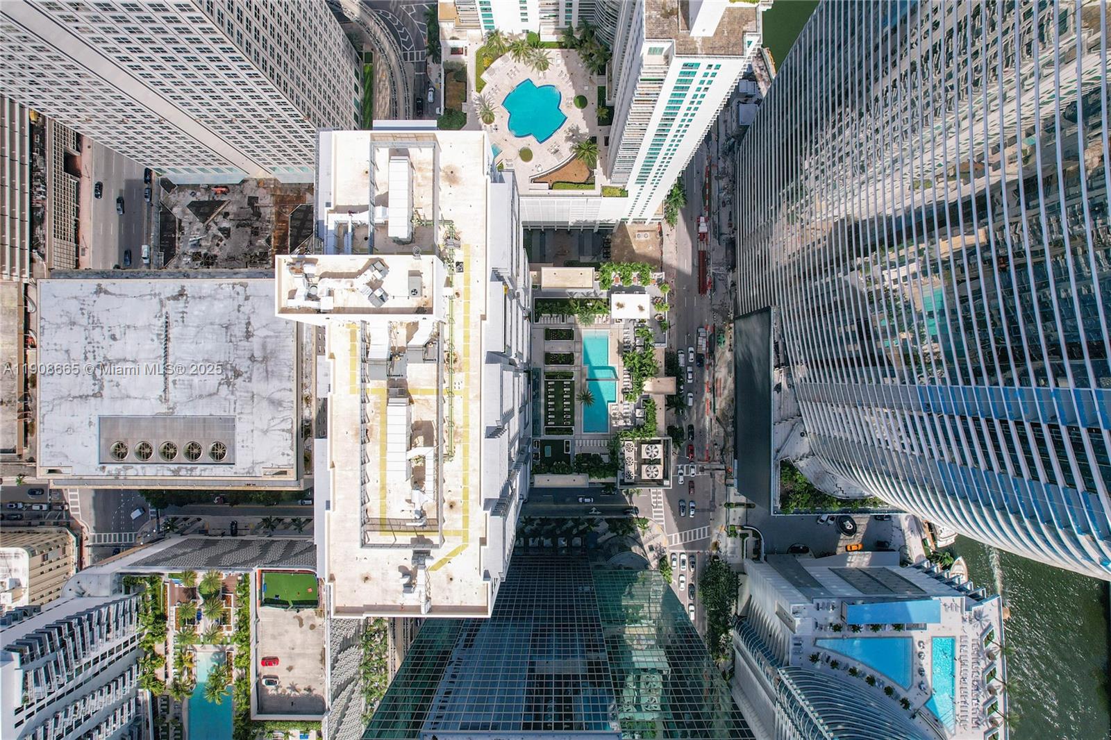 Muze at Met - Residential Lease