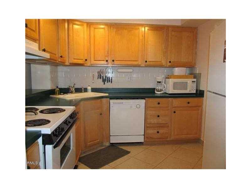 VERY BRIGHT SPACIOUS 1 BEDROOM 2 BATH WITH OCEAN AND INTERCOASTAL VIEW 1000 SQUARE FOOT ON THE INTERCOASTAL SIDE ,ALL TILED,STEPS THE OCEAN ,HEATED POOLS,SITUATED AT THE GATEWAY TO REFURBISHED HOLLYWOOD BOARDWALK ,WALK TO THE RESTAURANTS AND MOORE.