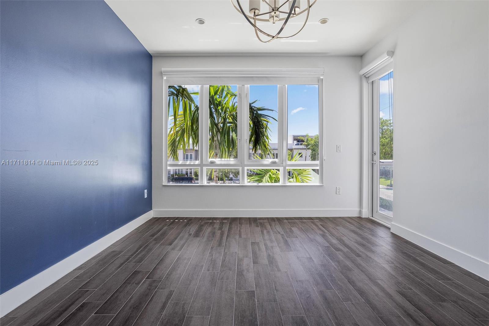 LANDMARK AT DORAL - Residential