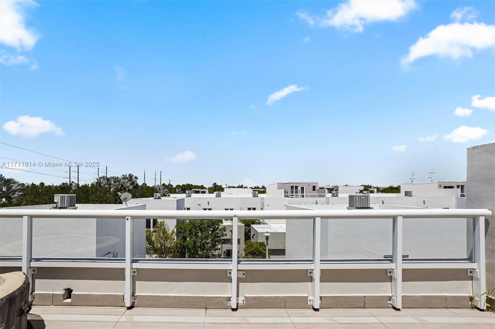 LANDMARK AT DORAL - Residential