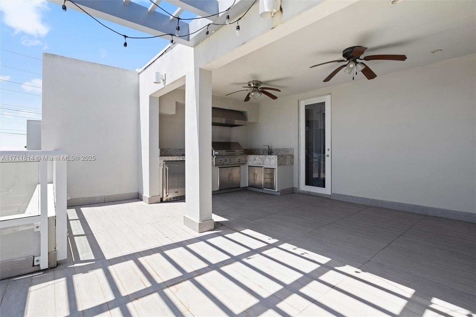 LANDMARK AT DORAL - Residential